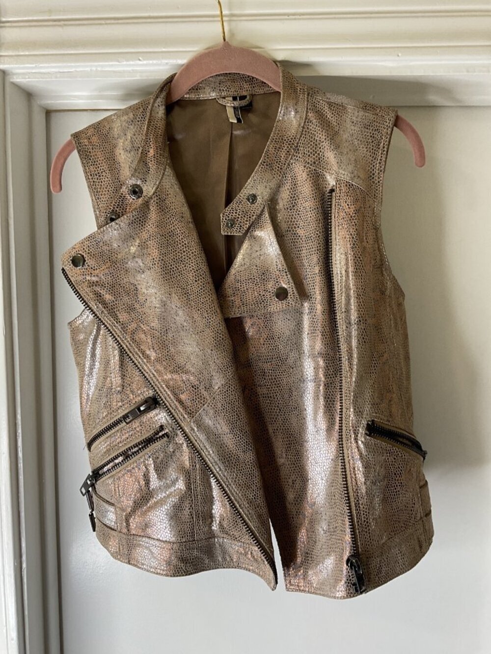 Topshop Gold Metallic Snakeskin Print Leather Vest Size 8 Motorcycle Glam